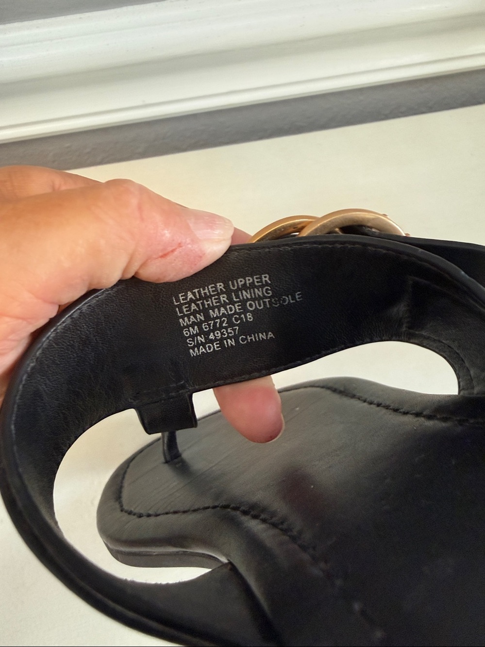 Tory Burch Marsden Black Leather Thong Sandal with Gold Hardware - Picture 5 of 5
